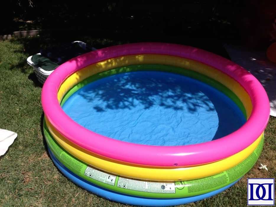 rainbow_party_inflatable_pool