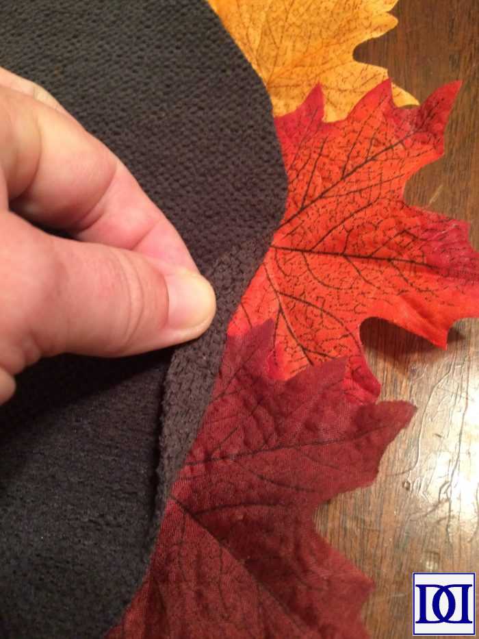 placemat_glue_leaves